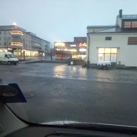 Paeivioestreet 22 Kokonainen Olohuone Makuualkovi Ja Keittioe Ei Suihkuh Iisalmen Keskusta * Iisalmi